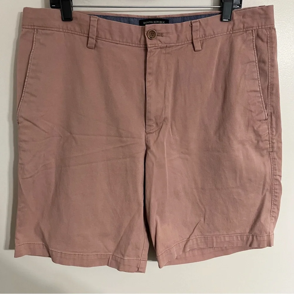 Banana Republic Aiden‎ Shorts Casual Chino Men's Size 36 Flat Front Light Pink